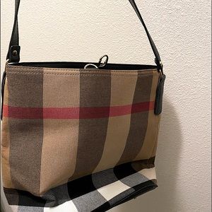 NWT Khaki Plaid Shoulder Bucket Bag